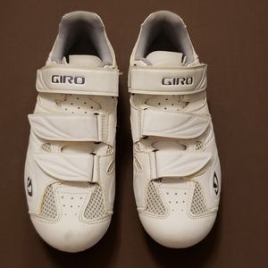 Women's Giro Sante II Size 7.5US / 39EU